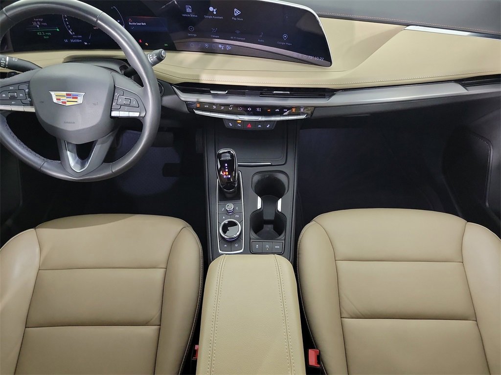 Certified 2024 Cadillac XT4 Luxury w/ Cold Weather Package image 15