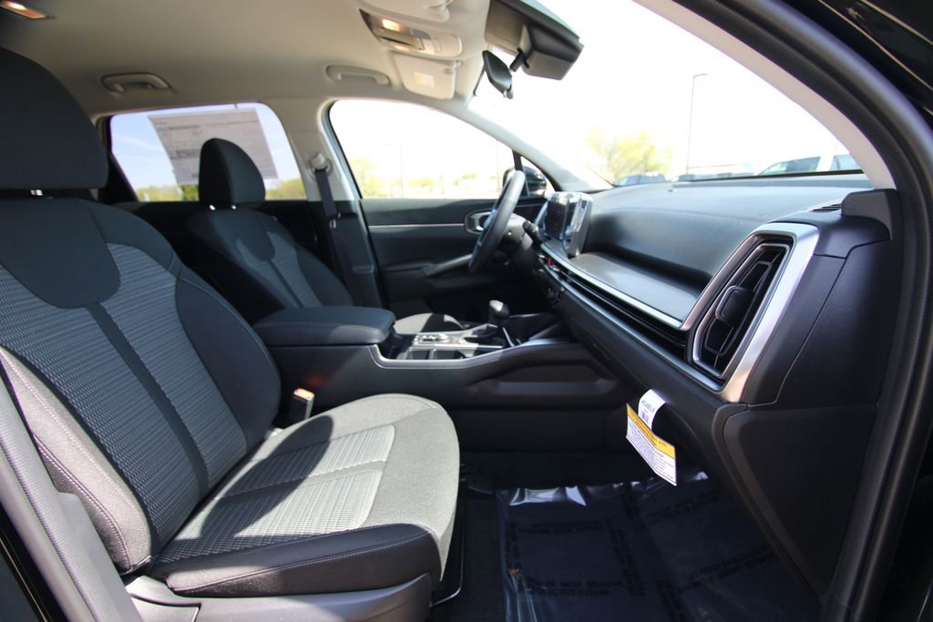 New 2026 Kia Sorento LX image 8