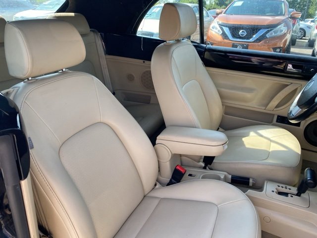Used 2009 Volkswagen Beetle S image 18