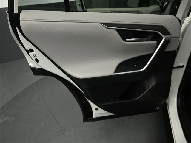 Used 2021 Toyota RAV4 Limited image 24