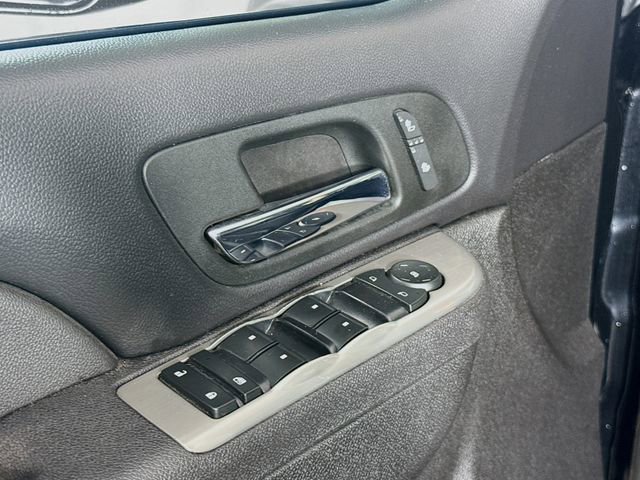 Used 2013 Chevrolet Avalanche LT w/ Suspension Package, Off-Road image 17