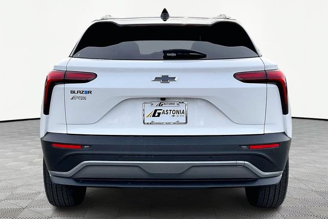 New 2026 Chevrolet Blazer EV LT w/ Midnight/Sport Edition FWD image 5