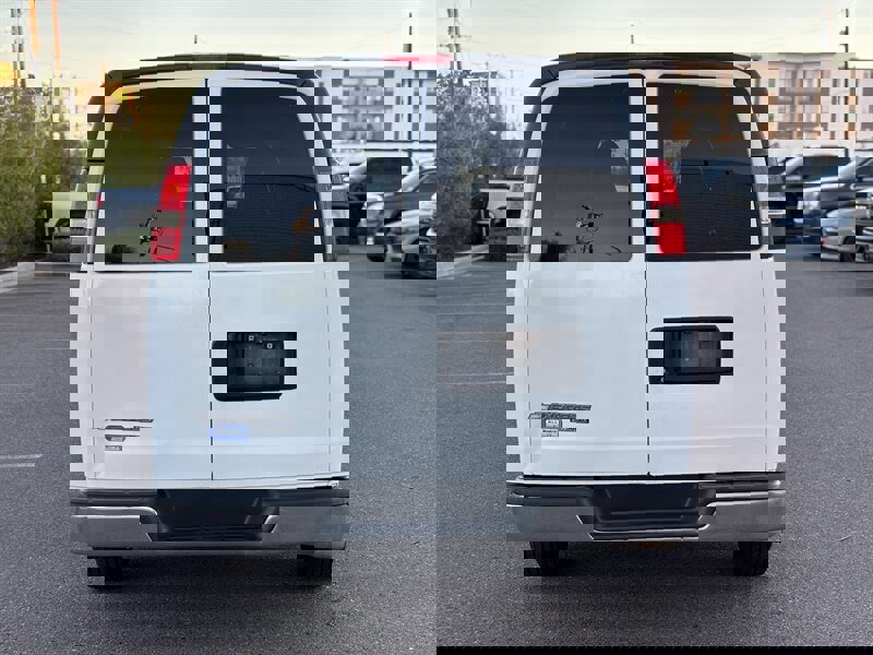 Used 2012 Chevrolet Express 3500 LT w/ LT Preferred Equipment Group image 5