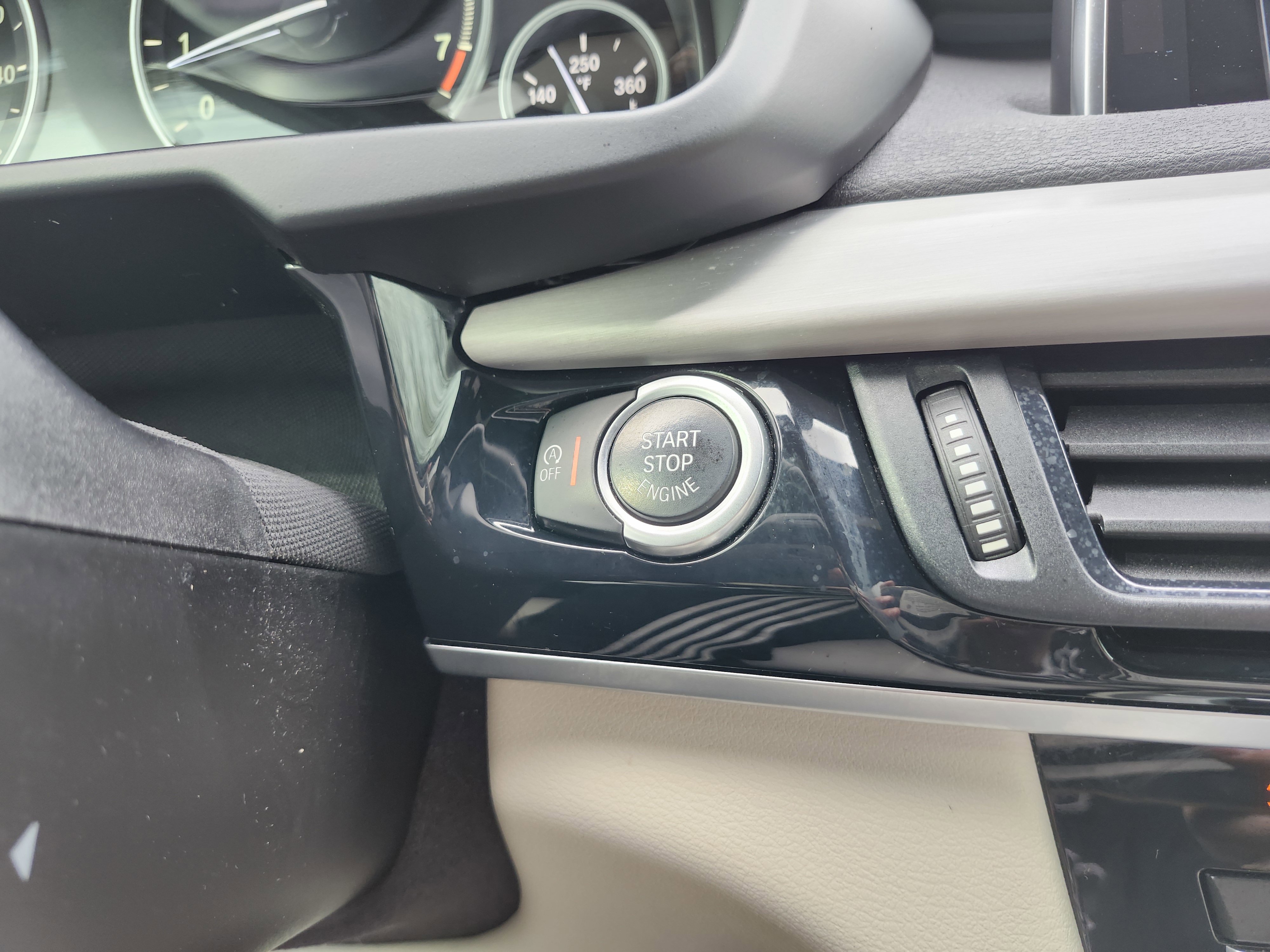 Used 2017 BMW X5 xDrive35i image 9