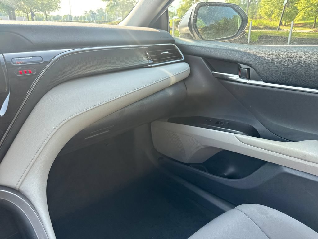 Used 2023 Toyota Camry LE FWD image 17