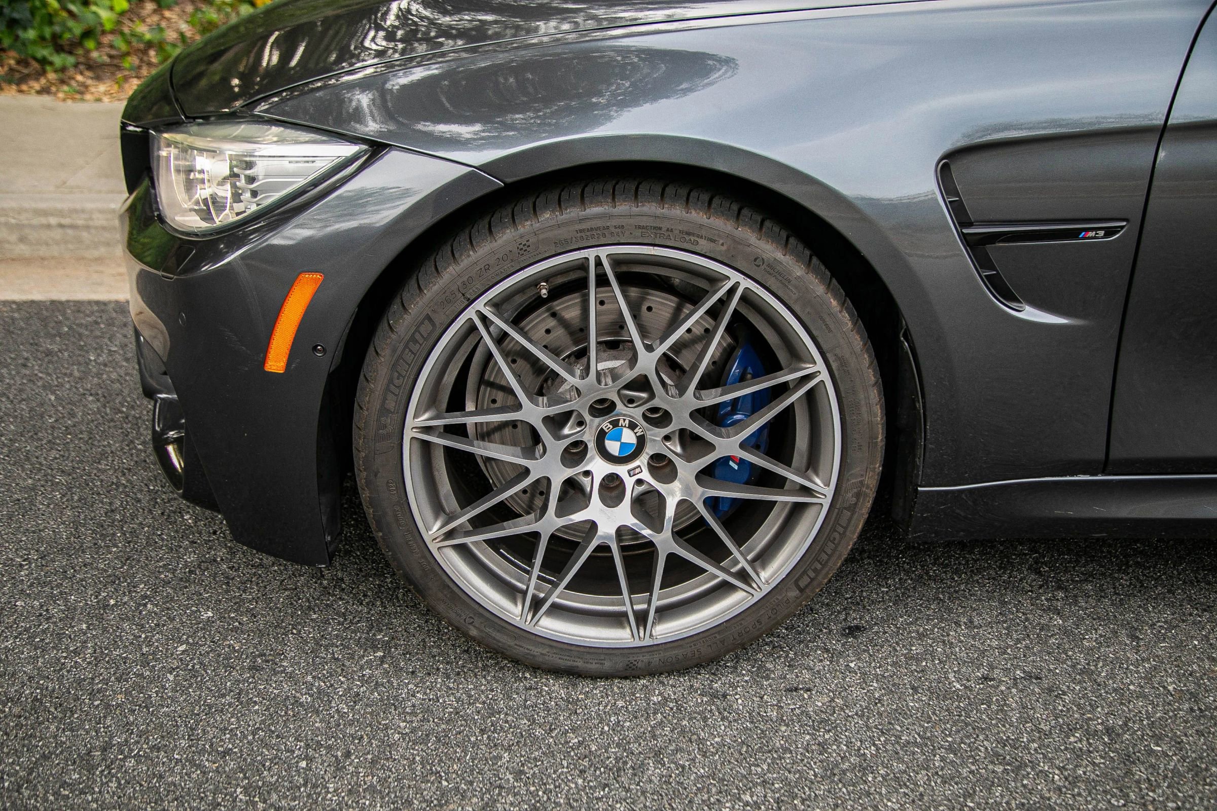 Used 2017 BMW M3 RWD image 11