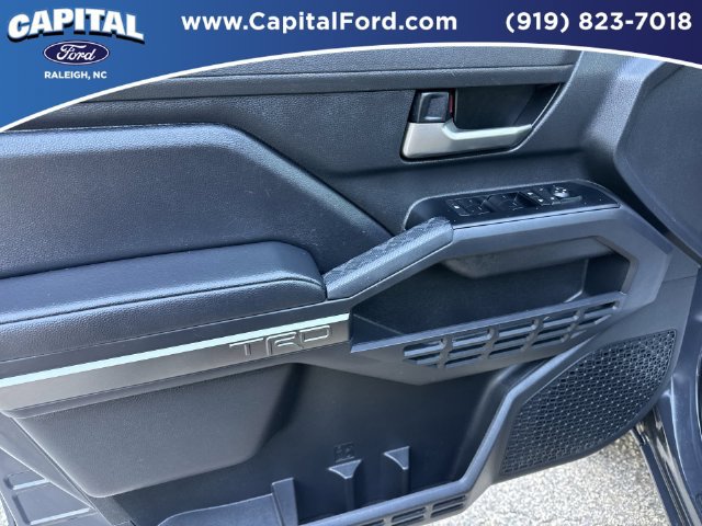 Used 2025 Toyota Tacoma TRD Off-Road AWD/4WD image 20