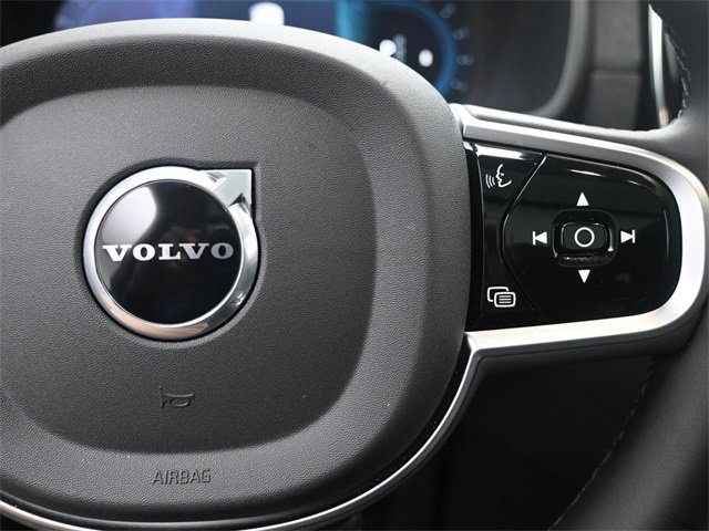 Used 2025 Volvo XC90 B6 Core w/ Protection Package image 14