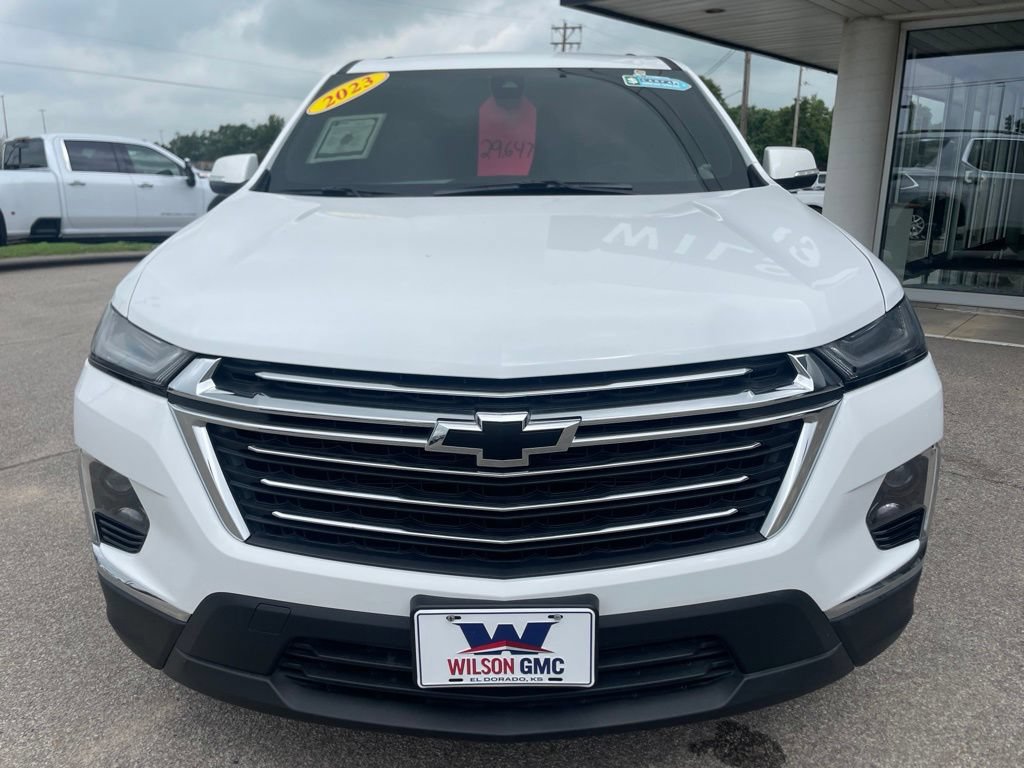 Used 2023 Chevrolet Traverse LT FWD image 7