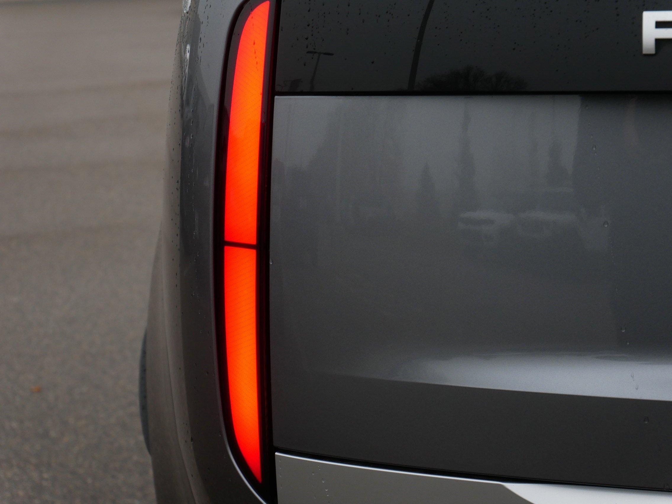 Used 2023 Land Rover Range Rover Autobiography image 11