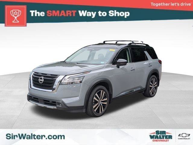 Used 2024 Nissan Pathfinder Platinum video 1