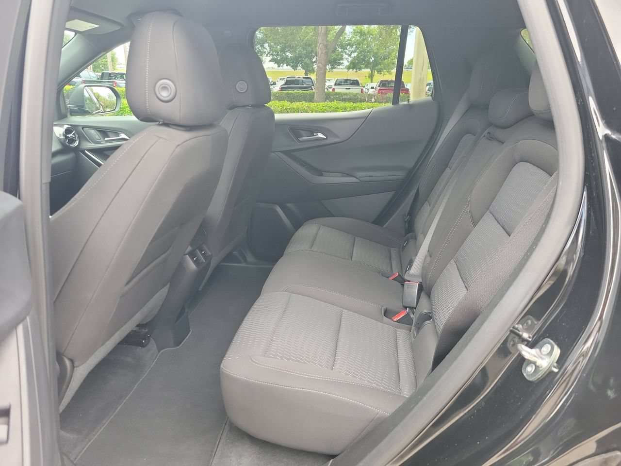 Used 2026 Chevrolet Equinox LT FWD image 9