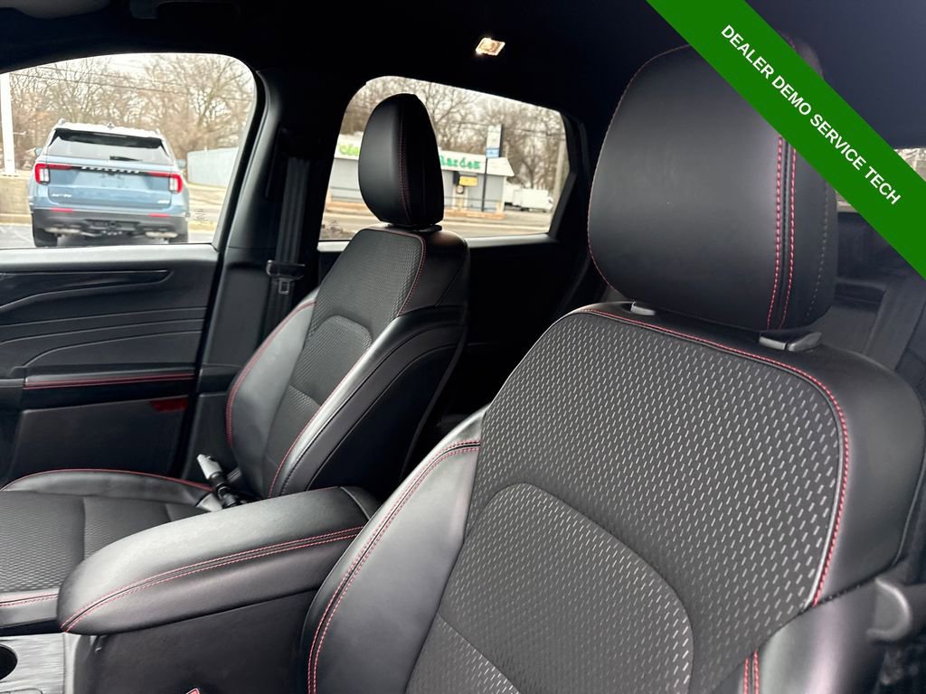 Used 2025 Ford Escape ST-Line Elite image 21