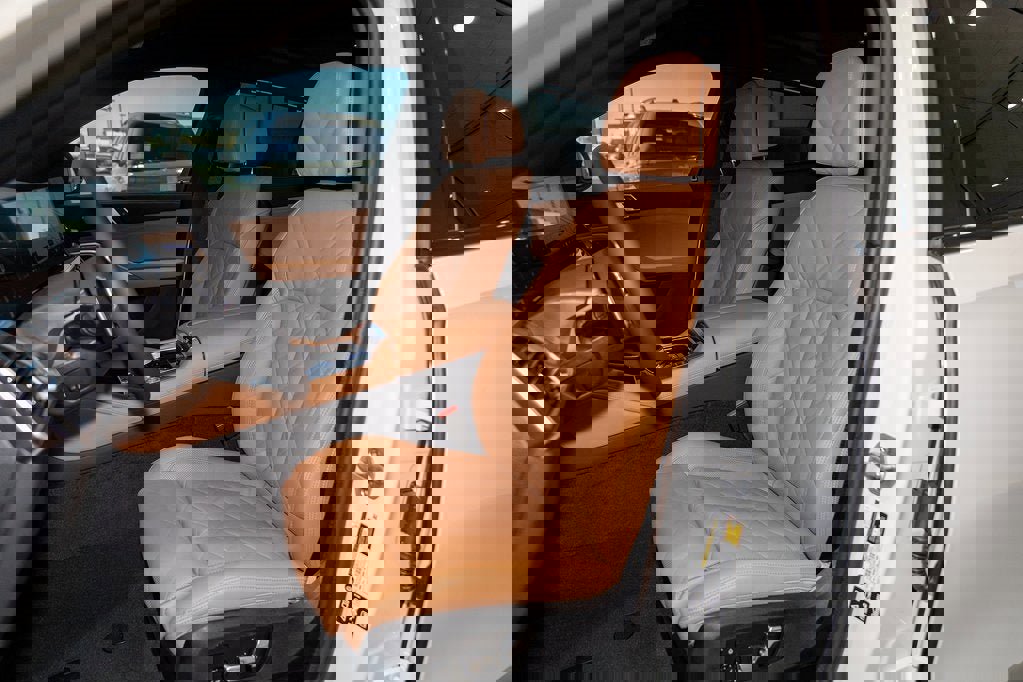 New 2026 BMW X6 M60i image 35