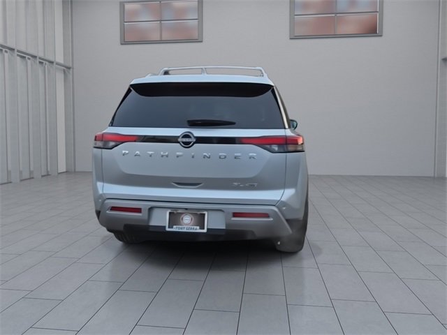 New 2025 Nissan Pathfinder SL image 7