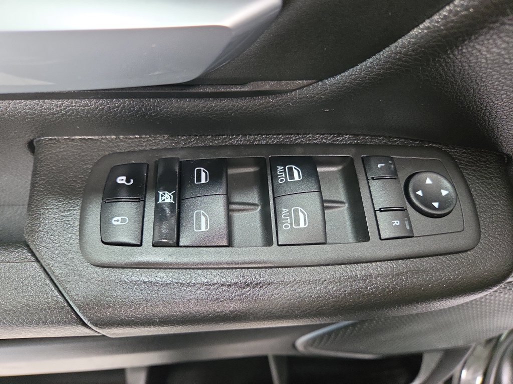Used 2023 RAM 1500 Tradesman AWD/4WD image 31