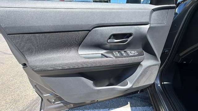 New 2026 Nissan Kicks S FWD image 17