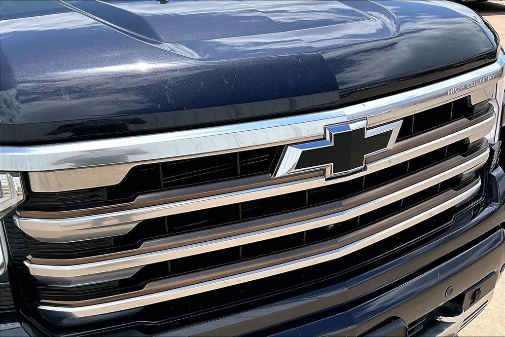 Used 2022 Chevrolet Silverado 1500 High Country w/ Z71 Off-Road Package AWD/4WD image 35
