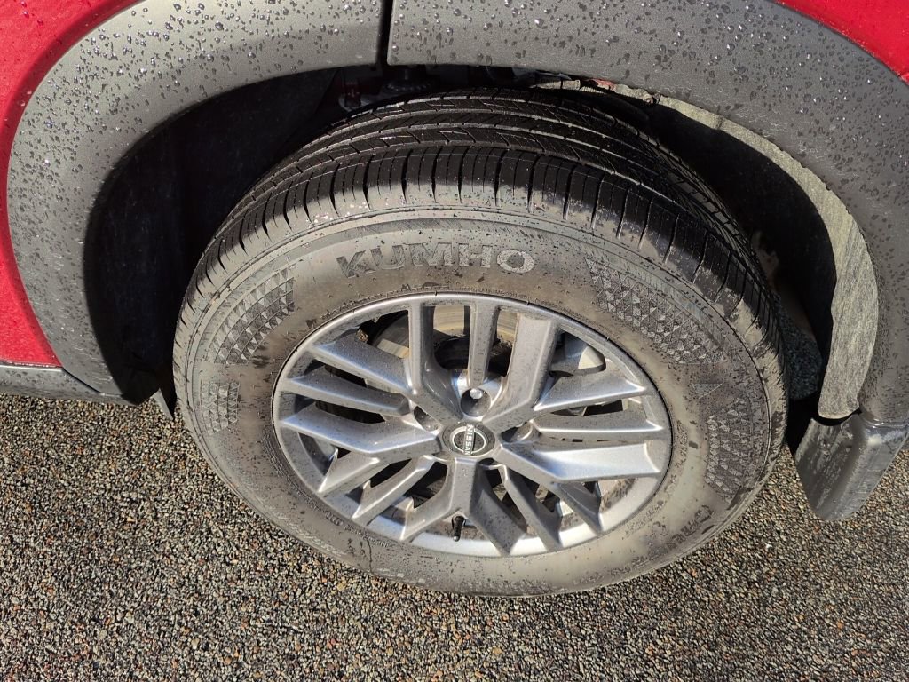 Used 2025 Nissan Rogue S AWD/4WD image 27