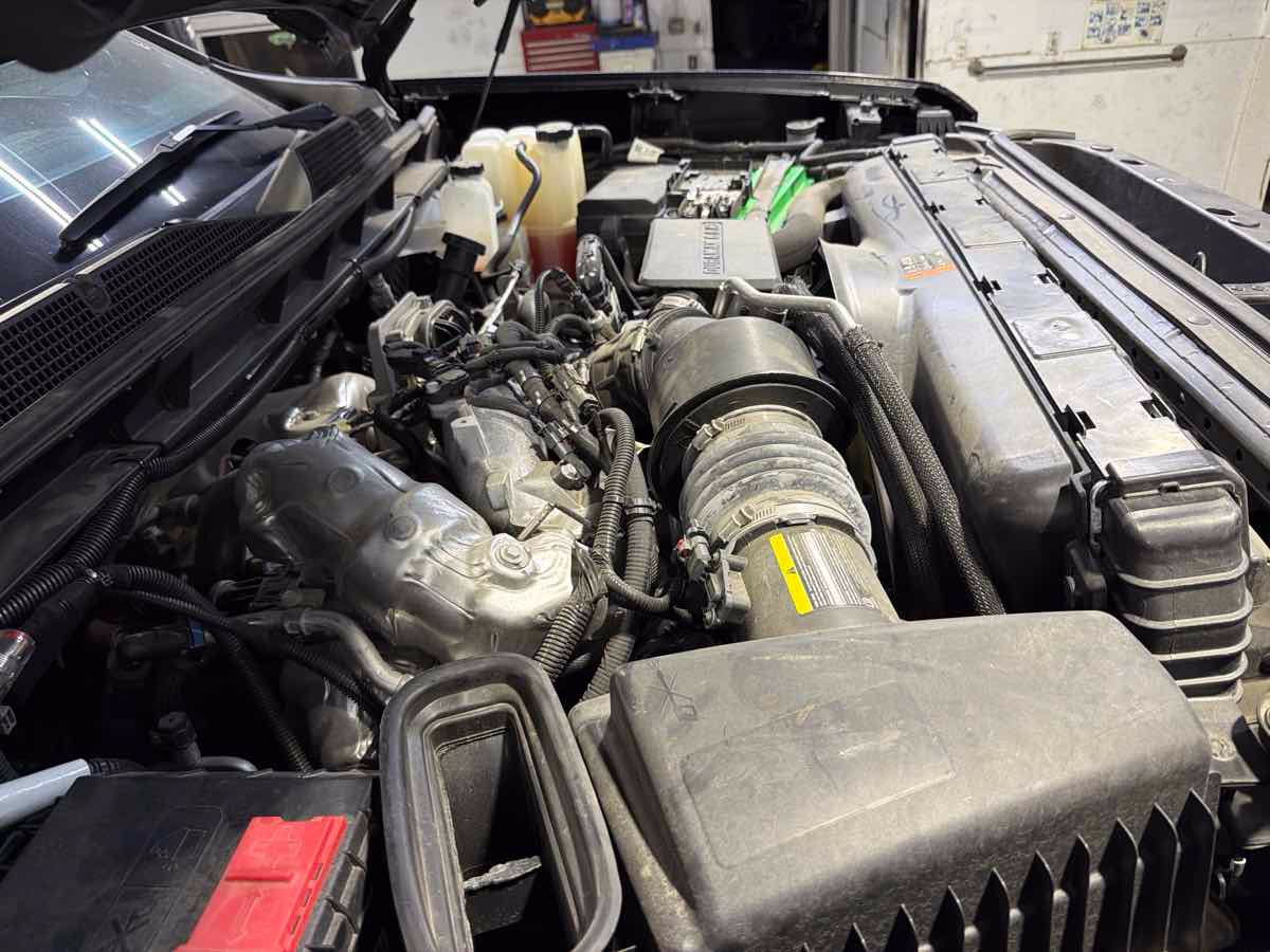 Used 2024 Chevrolet Silverado 2500 High Country w/ Midnight Edition AWD/4WD image 39
