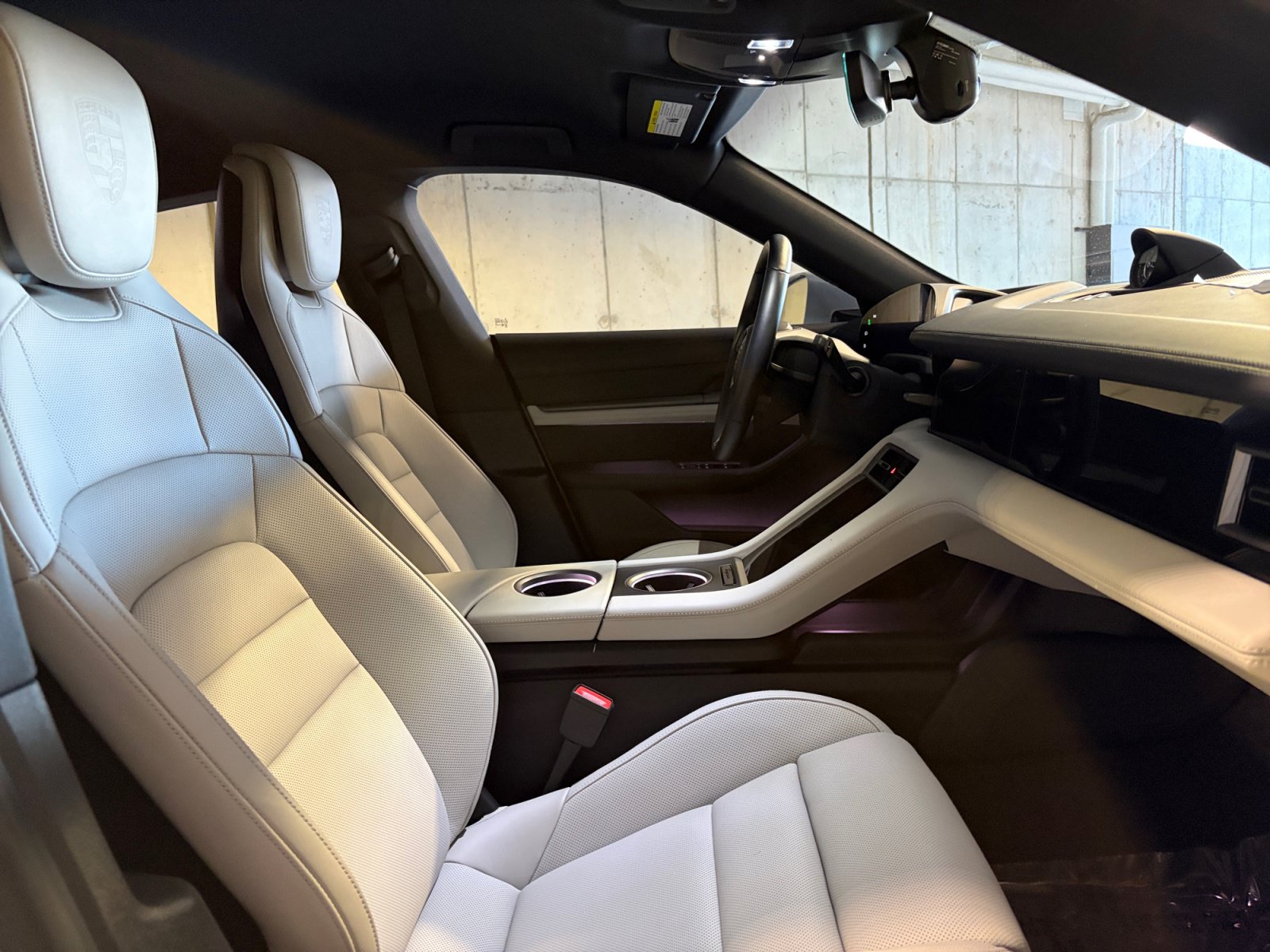 Certified 2022 Porsche Taycan 4S AWD/4WD image 22