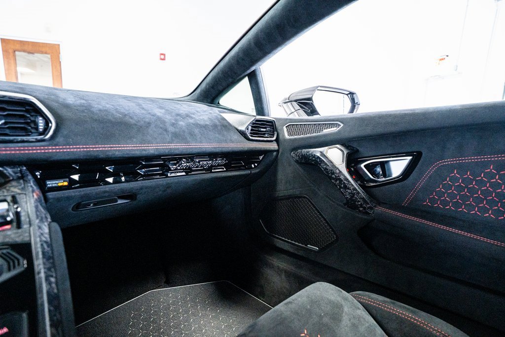 Used 2018 Lamborghini Huracan Performante image 63
