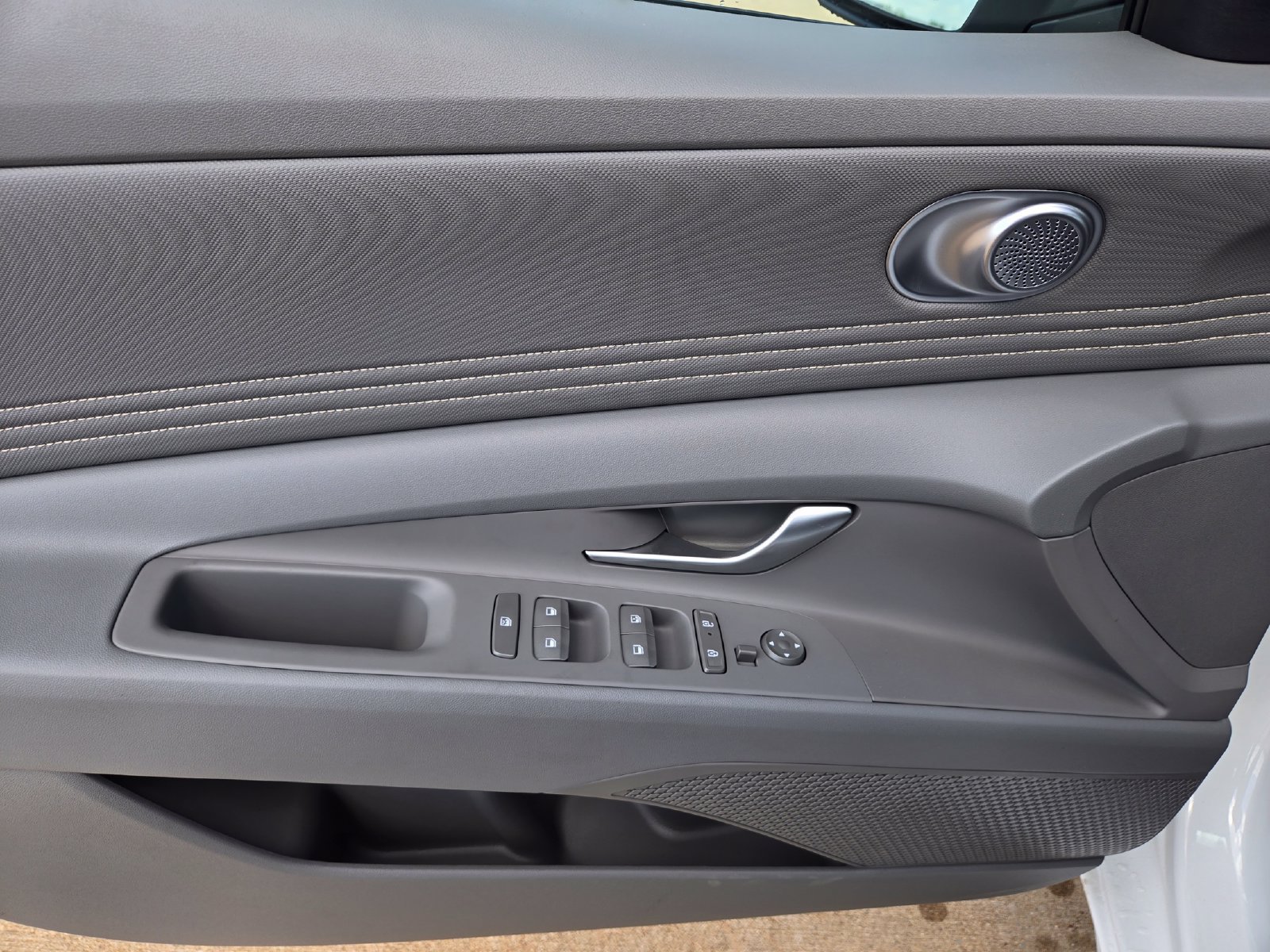New 2026 Hyundai Elantra SEL Sport Premium FWD image 18