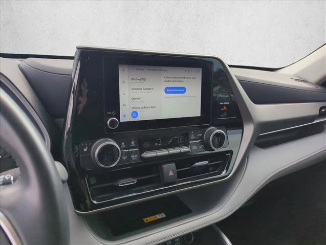 Used 2023 Toyota Highlander XLE image 9