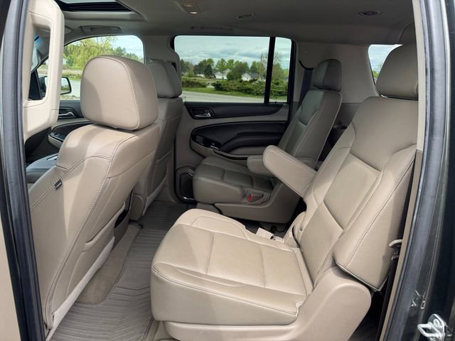Used 2019 Chevrolet Suburban LT w/ Luxury Package AWD/4WD image 16