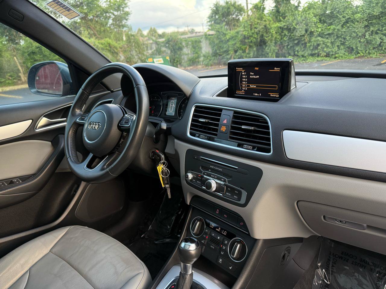 Used 2018 Audi Q3 2.0T Premium FWD image 18
