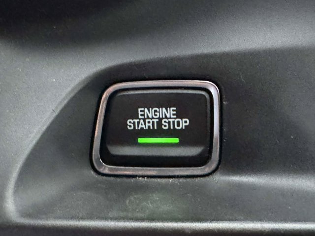Used 2022 Chevrolet Camaro LT RWD image 30
