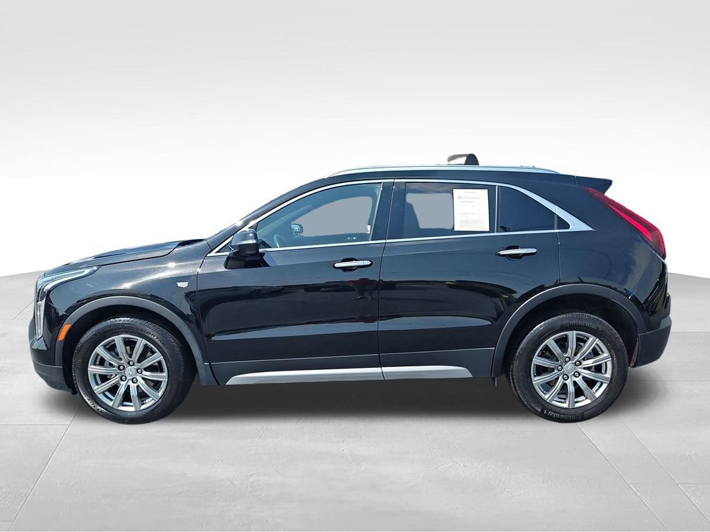 Used 2023 Cadillac XT4 Premium Luxury AWD/4WD image 2