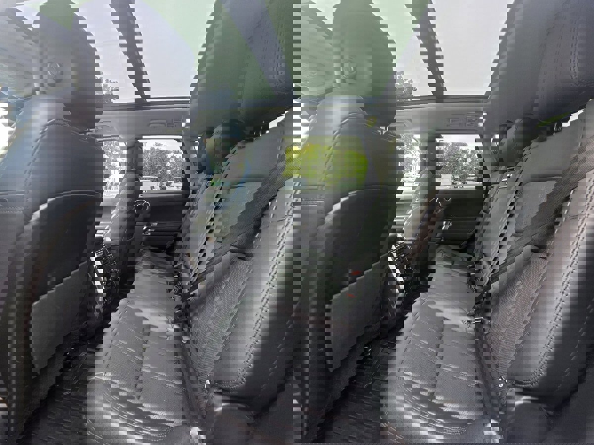 Used 2019 Land Rover Range Rover Sport HSE image 17