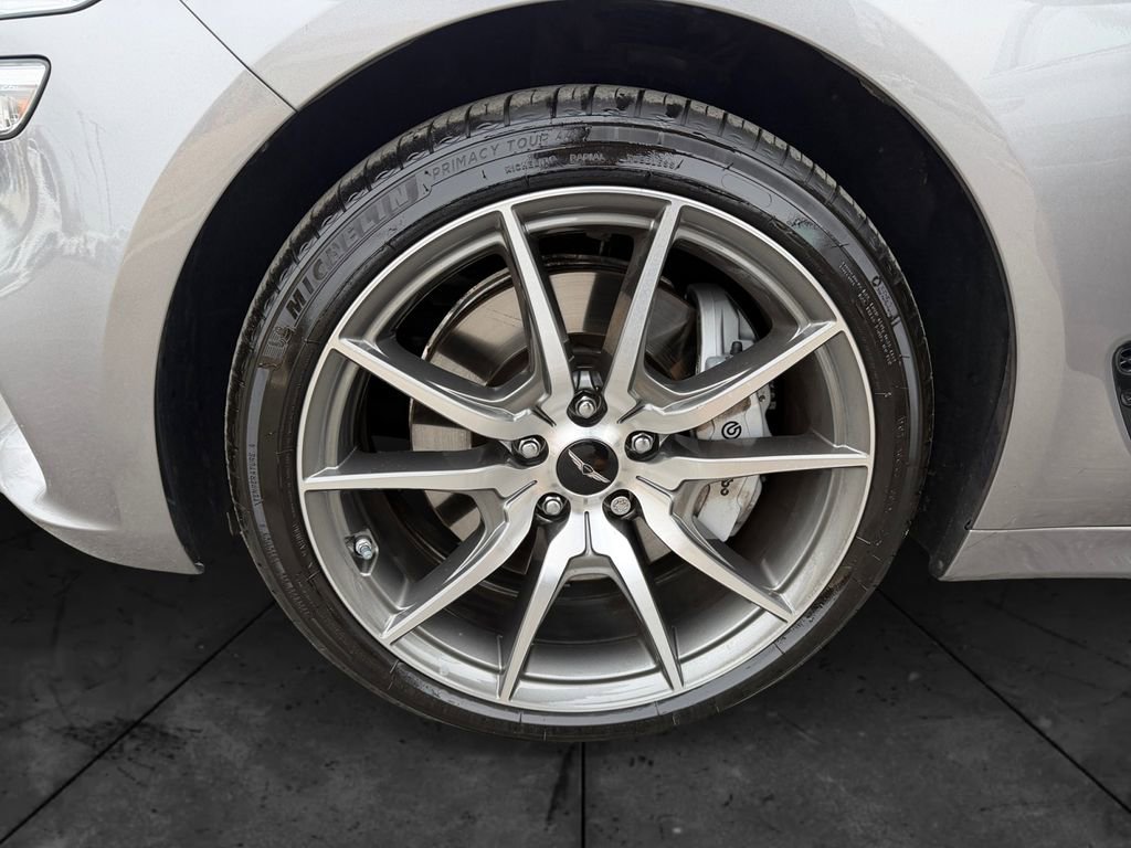 Used 2026 Genesis G70 2.5T image 14