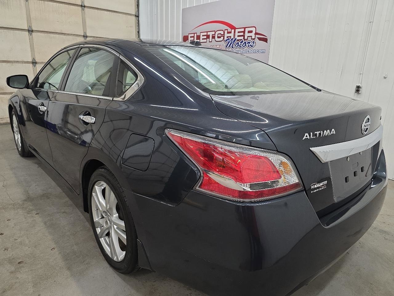 Used 2015 Nissan Altima 3.5 SL image 10