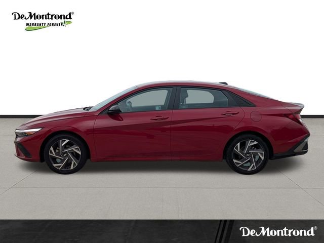 Certified 2025 Hyundai Elantra Sport image 8