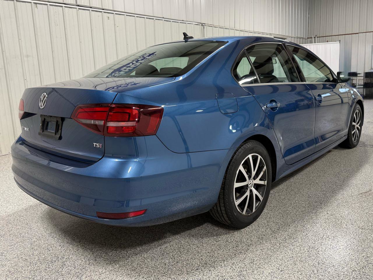 Used 2017 Volkswagen Jetta SE image 7