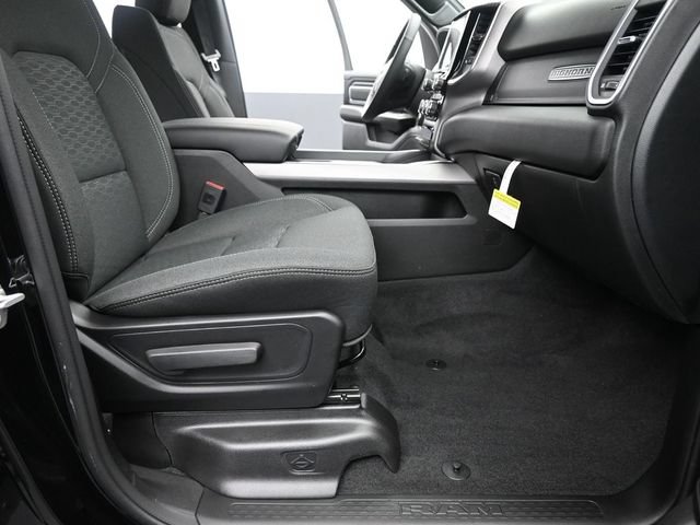 New 2026 RAM 1500 Big Horn w/ Night Edition AWD/4WD image 18