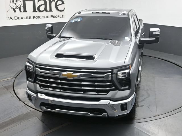 Certified 2025 Chevrolet Silverado 2500 LTZ w/ LTZ Convenience Package AWD/4WD image 46
