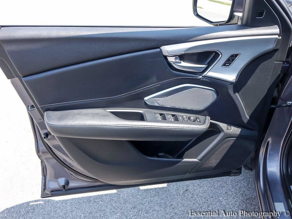 Used 2019 Acura RDX w/ Technology Package AWD/4WD image 24