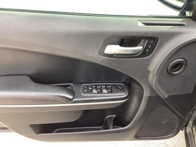 Used 2020 Dodge Charger SXT w/ Leather Interior Group image 12