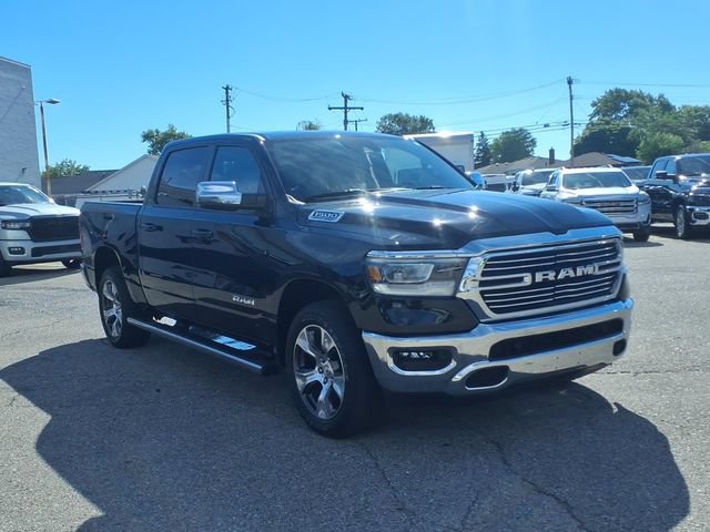 Used 2023 RAM 1500 Laramie AWD/4WD image 3
