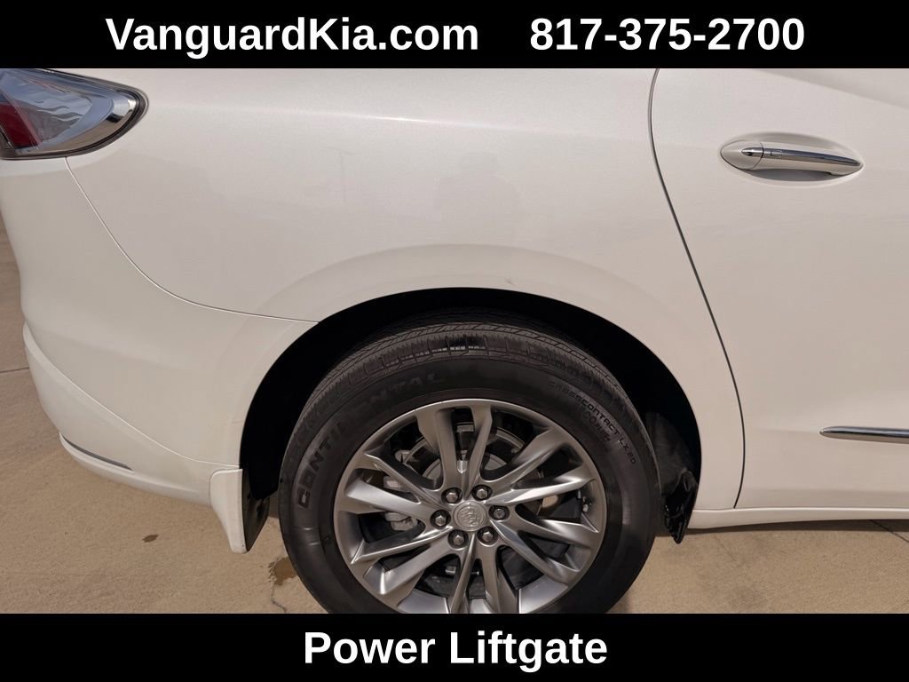 Used 2022 Buick Enclave Avenir w/ Avenir Technology Package image 10