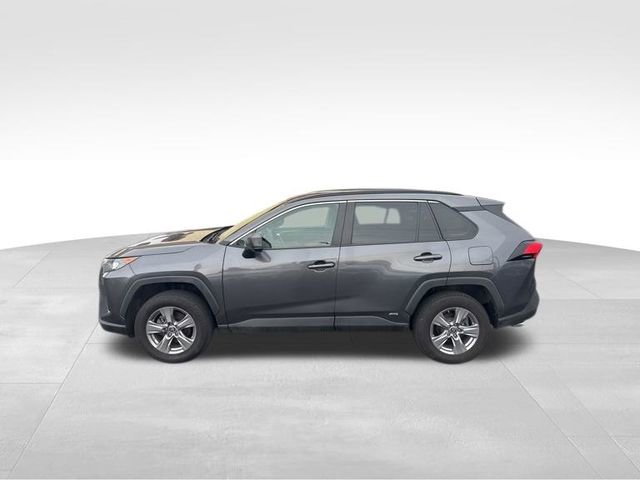 Used 2022 Toyota RAV4 LE AWD/4WD image 6