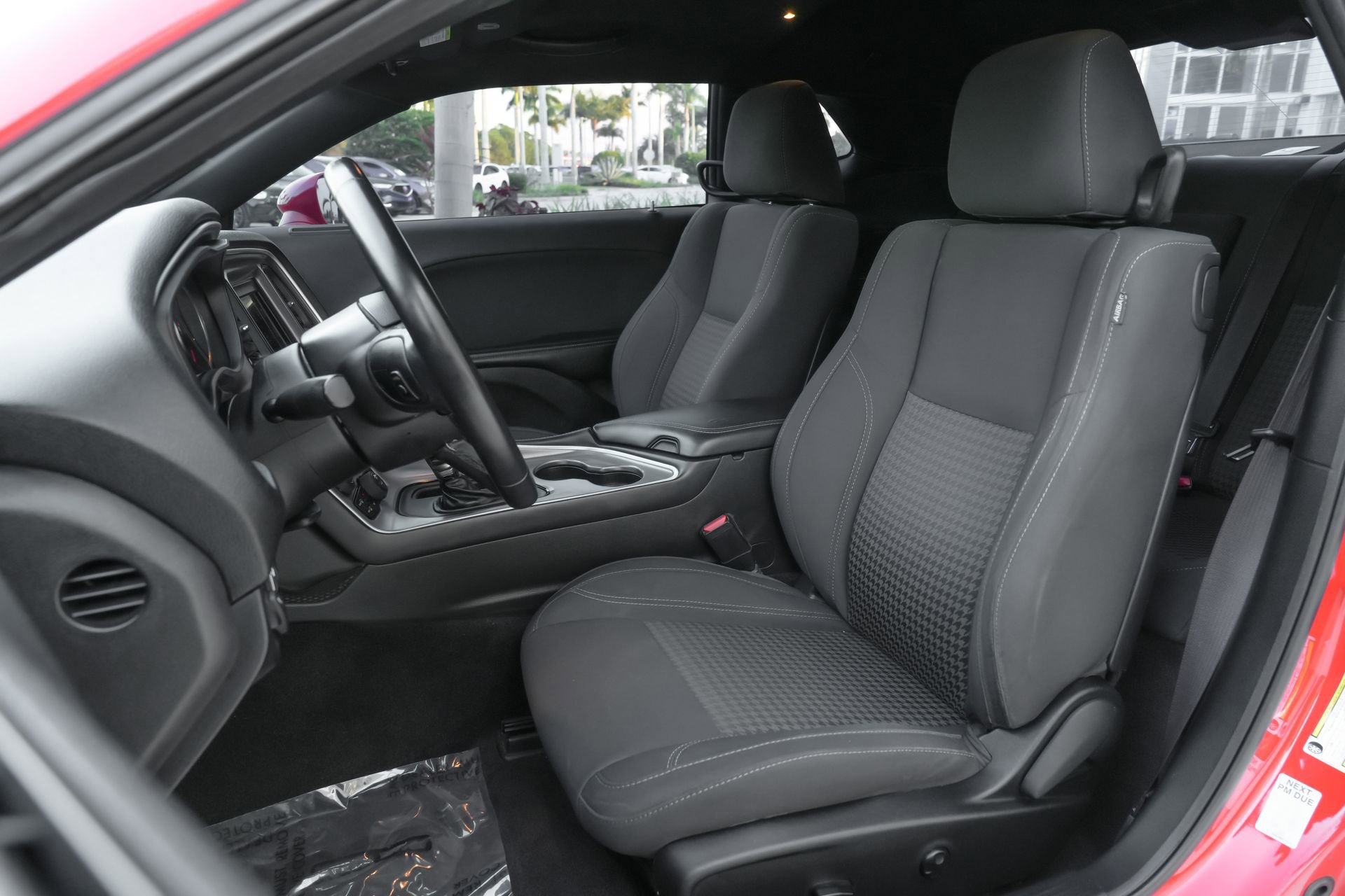 Used 2019 Dodge Challenger SXT image 7