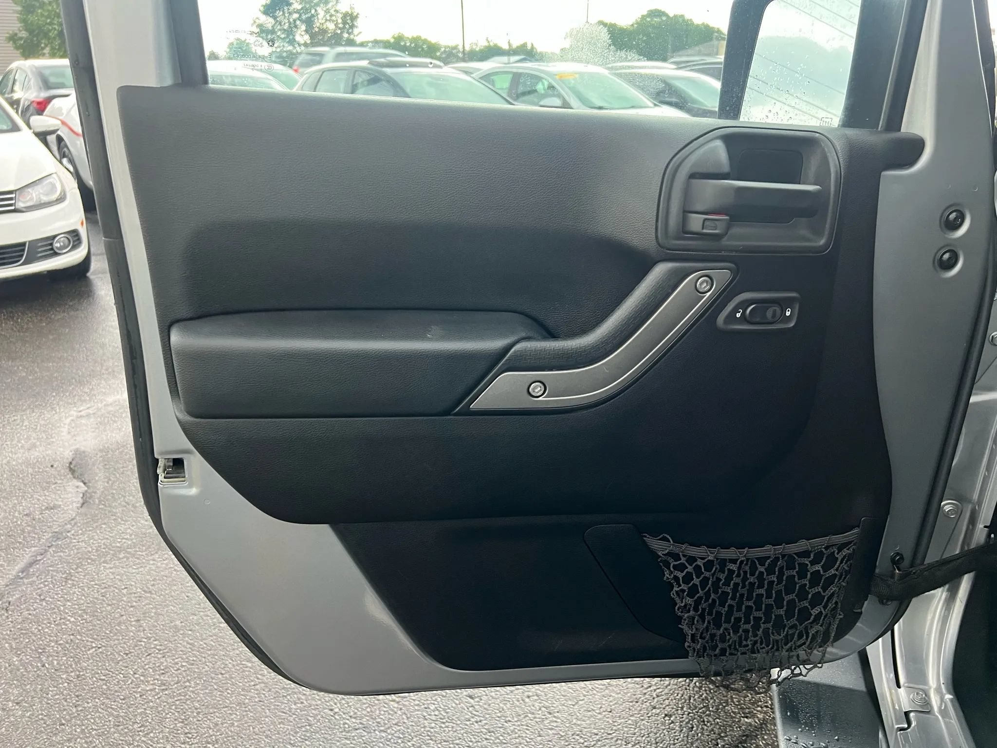 Used 2014 Jeep Wrangler Unlimited Sport w/ Quick Order Package 24S AWD/4WD image 17