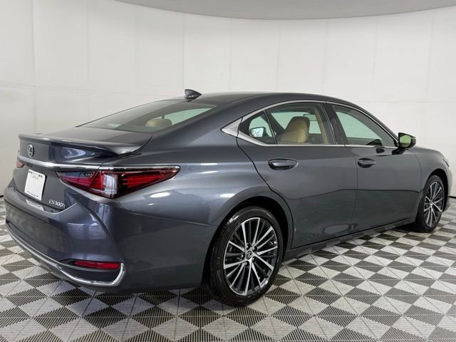 Certified 2025 Lexus ES 300h 300h w/ Premium Package image 10