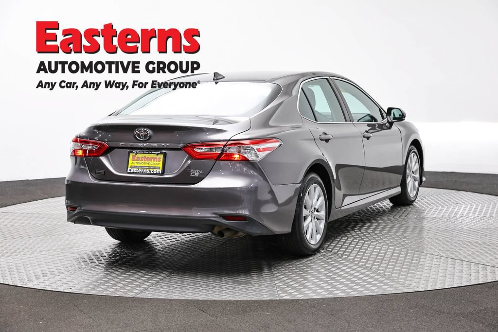 Used 2019 Toyota Camry LE FWD image 5