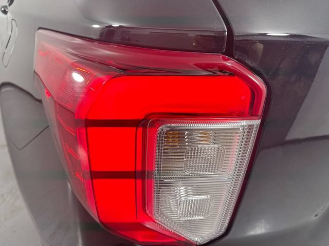 Used 2024 Ford Explorer XLT w/ Class IV Trailer Tow Package AWD/4WD image 30