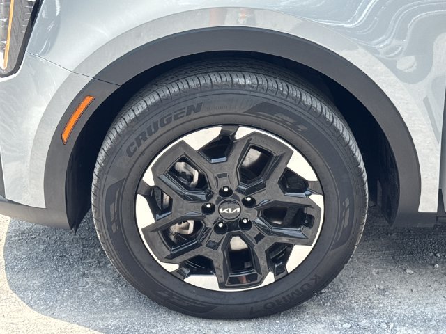 Used 2025 Kia Sorento S FWD image 24